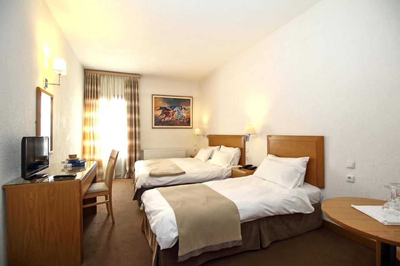 Boutique Hotel Parnassia Arachova Exteriör bild