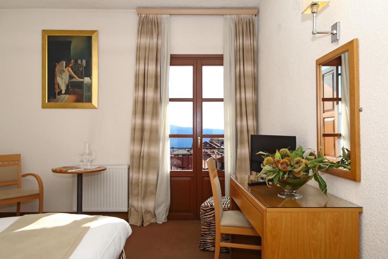 Boutique Hotel Parnassia Arachova Exteriör bild